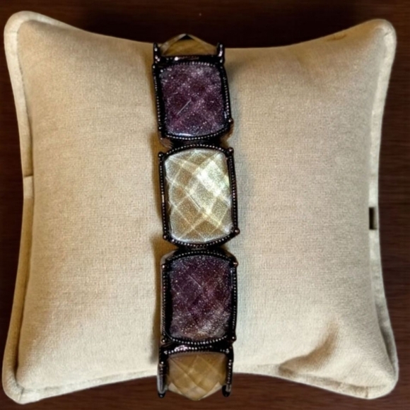 Earthy Vintage Monet Lucite Bracelet - Picture 3 of 5